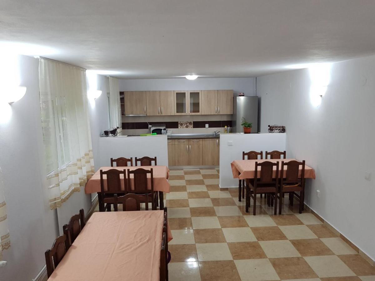 Casa Natalia Raisa Arieseni 호텔 외부 사진