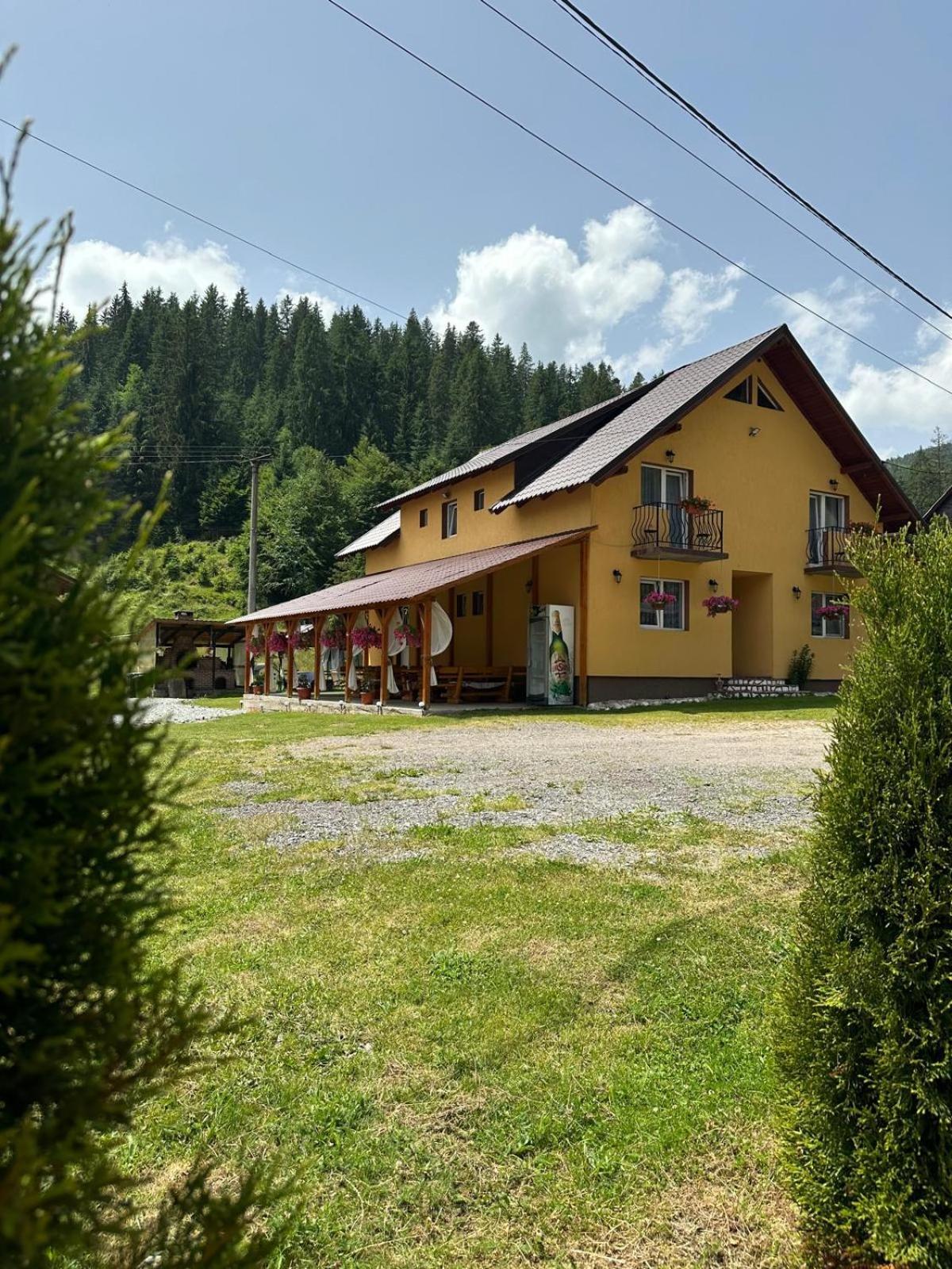 Casa Natalia Raisa Arieseni 호텔 외부 사진